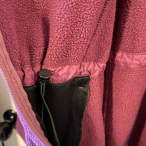 L.L. Bean Maroon Cinch Waist Fleece Jacket - Picture 4 of 4